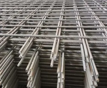 фото Сетка арматурная В500С 200х200х6