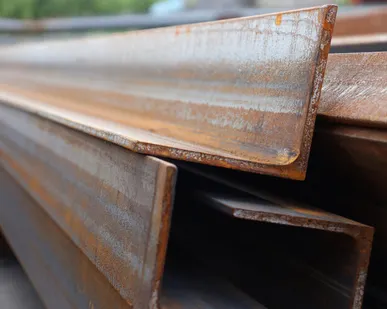 фото уголок металлический 125х125