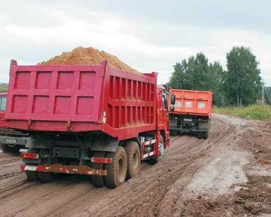 фото Вывоз грунта за пределы участка