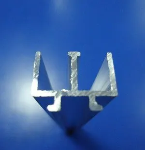 фото Направляющая верхняя для раздвижный дверей анод