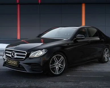 фото Mercedes-Benz E200 4MAT AMG