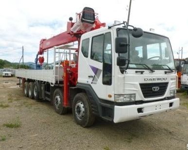 фото Грузовик с КМУ Daewoo Novus, г/п стрелы 21 тн, г/п борта 25 тн, 2012 г/в