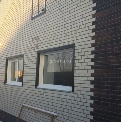 Фото №4 Фасадная панель для наружной отделки дома Альта Профиль Кирпич Бежевый