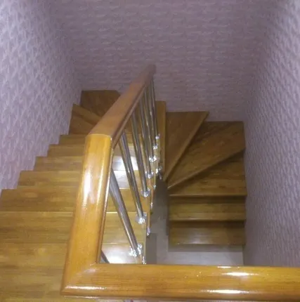 Фото №0 Лестница на металлическом каркасе