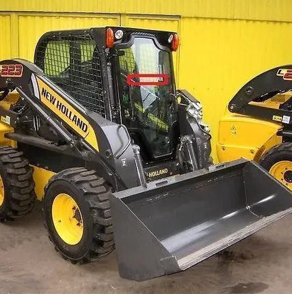 Фото №0 Услуга мини-погрузчика с дорожной щеткой 1.2 т в аренду