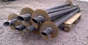 фото Винтовая свая d=89мм t=6,5мм L=2000мм+1винт d=300мм t=5мм (косой срез)