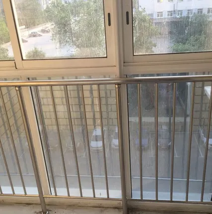 Фото №0 Ограждения  атриумов и балконов из нержавеющей стали