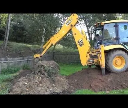 Фото №0 Экскаватор-погрузчик с гидромолотом ковш 1 м3 в аренду