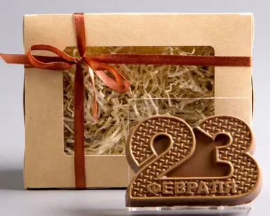 фото Шоколад фигурный на 23 февраля в подарочной упаковке