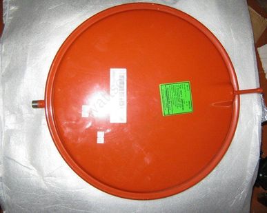 фото Расширительный бак для котлов и водонагревателей ARISTON