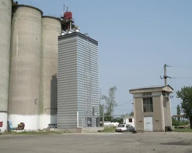 фото Шахтная зерносушилка Strahl 5000 FR