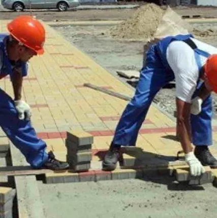 Фото №0 Укладка тротуарной плитки