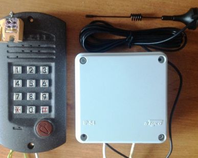 фото GSM домофон двух замков
