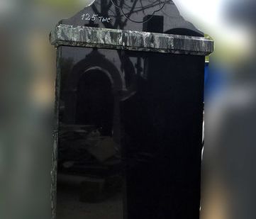 фото Памятник вертикальный