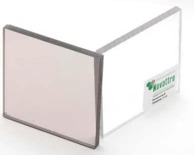 фото Поликарбонат монолитный Novattro