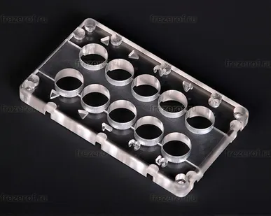 фото Фрезерная резка поликарбоната