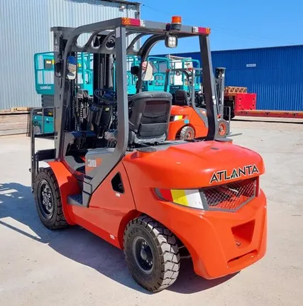 Фото №0 Аренда вилочных погрузчиков