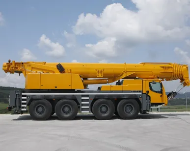 фото Предлагаем услуги Автокрана LIEBHERR 160т