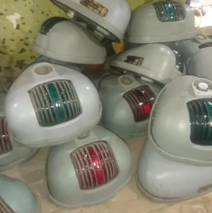 Фото №0 Фонарь бортовой 370