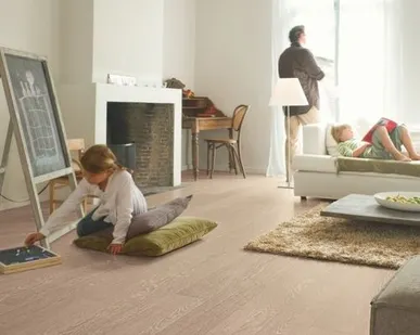 фото Ламинат Quick Step PERSPECTIVE UF1896 Доска дубовая отбеленная 32кл 9,5мм