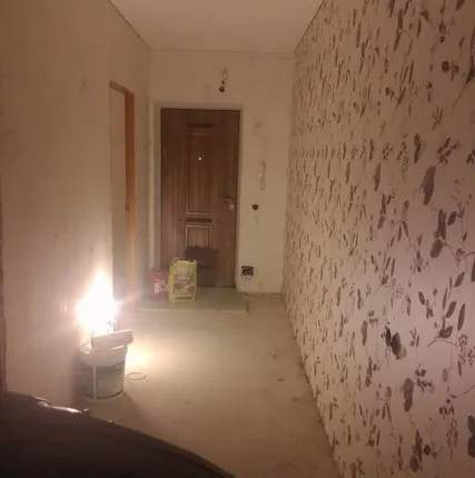 Фото №0 Поклейка обоев