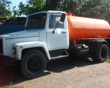 фото Аренда ассенизатора, объем бочки 3,6 м3