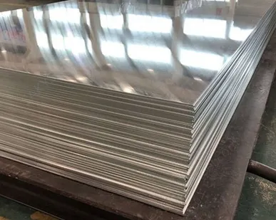 фото Лист нержавеющий зеркальный AISI 304 0,4 мм DIN 50049-1992