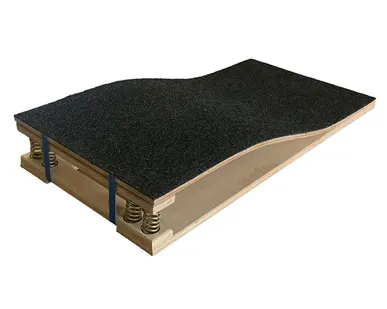 фото Мост гимнастический подкидной с гнутой платформой