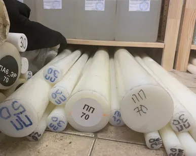 фото Стержень из полиэтилена ПЭ 60мм