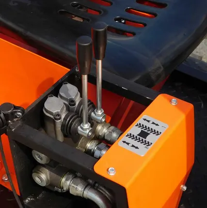 Фото №4 Мини-экскаватор STRONG MS 2000