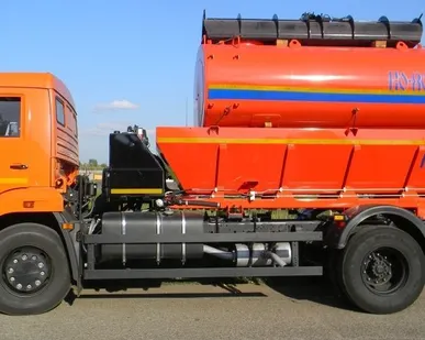 фото Комбинированные машины КО-806 на шасси КАМАЗ-43253-28
в