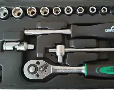 фото Набор инструментов (17 предметов) головки 1/4 (4-13мм) 11017