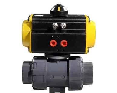 фото Двухходовой ПВХ / PVC-U шаровый кран с пневмоприводом PNM-UPVC, двойного действия