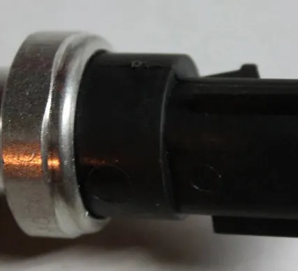 Фото №0 Датчик давления масла 3302,3310 Валдай дв. Камминз 4076930