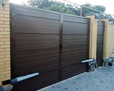 фото РАСПАШНЫЕ ВОРОТА