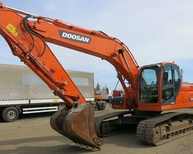 фото Услуги экскаватора в аренду