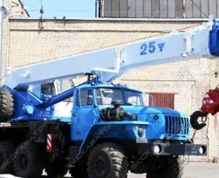 Фото №0 Аренда автокрана (автомобильного крана) Ульяновец МКТ-25, Истра