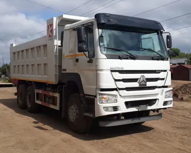 фото Самосвал HOWO HW76