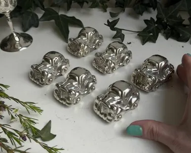 фото Декор настольный Машина 6 см серебрение