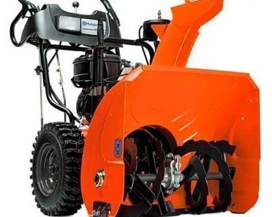 фото Снегоуборочная машина Husqvarna на складе