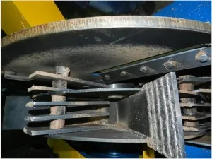 Фото №1 рубительные машины РБ - 1500 и РБ - 750 «Магистраль» в Котельниче