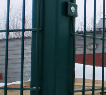 фото Столб DFence квадратный 80х80х4мм, Полиэтиленовое покрытие
