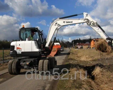 фото Мини-экскаватор Bobcat E55W