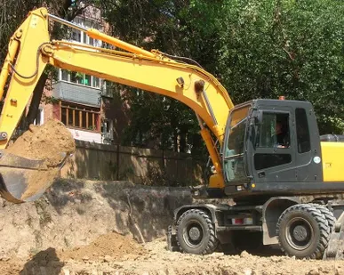 фото Экскаватор Huyndai R-170 W7