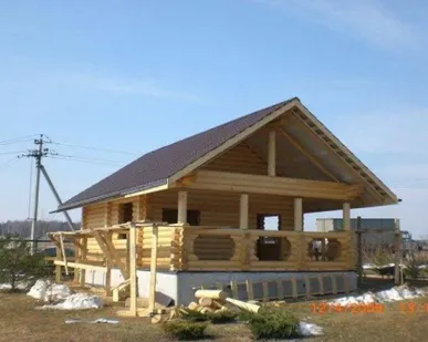 фото Сруб бани 6,0х6,0м. с вылетом по террасу 3,0х6,0м. в тёплом контуре