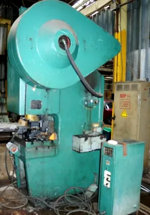 Фото №5 Прессовое оборудование и станки Б/У в Москве