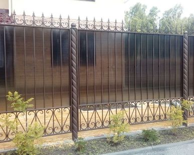 фото Забор из поликарбоната