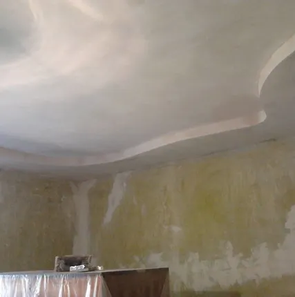 Фото №0 Шпаклевка стен потолка