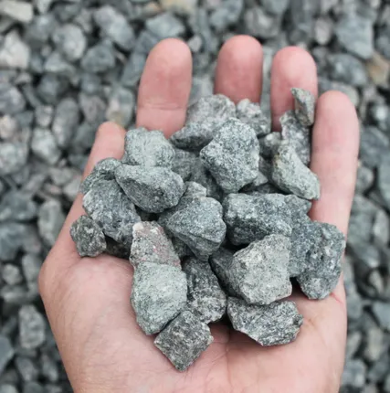 Фото №0 щебень гранитный