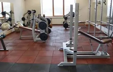 фото Резиновая плитка для тренажерных залов
